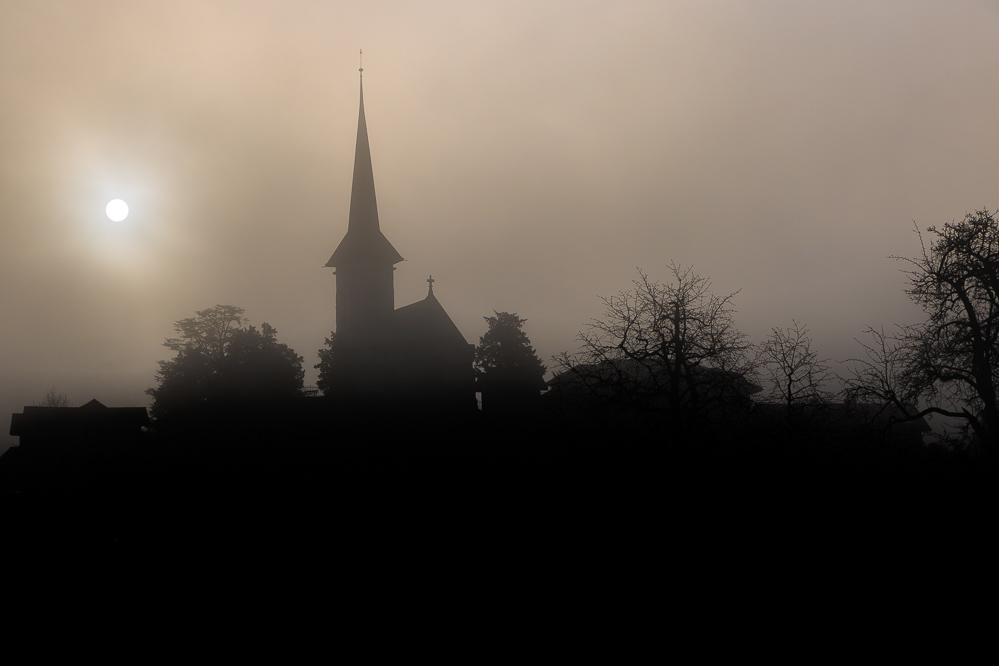027_hw1516 - Kirche im Nebel