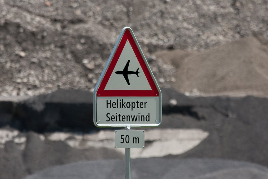 Hunter in Mollis - 003 - Und wie in der Schweiz so üblich - für alles ein Schild