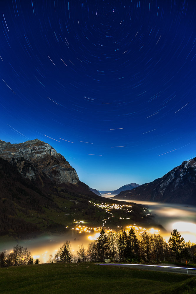 2020-79 Startrails ueber dem Glarnerland