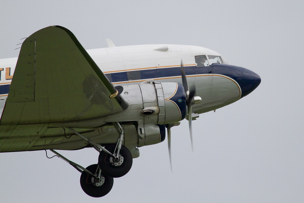 Emmen - 385 - Start Breitling DC-3