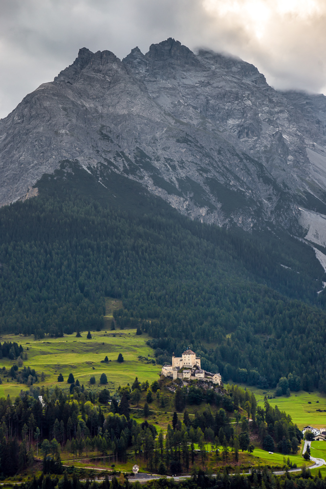 engadin_042_Downhill nach Scoul_Schloss Tarasp 