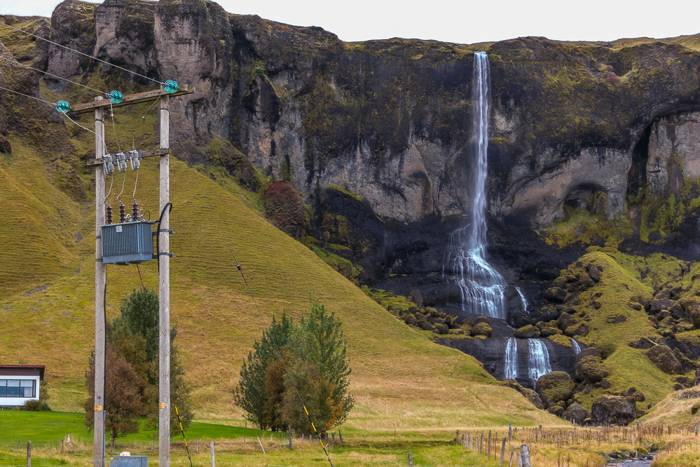 387_island_24-09_Wasserfall von Prestbakki