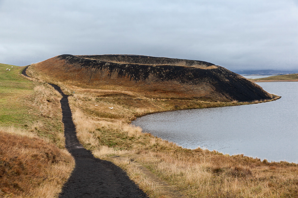 0774_island_28-09_Pseudokrater im Mývatn