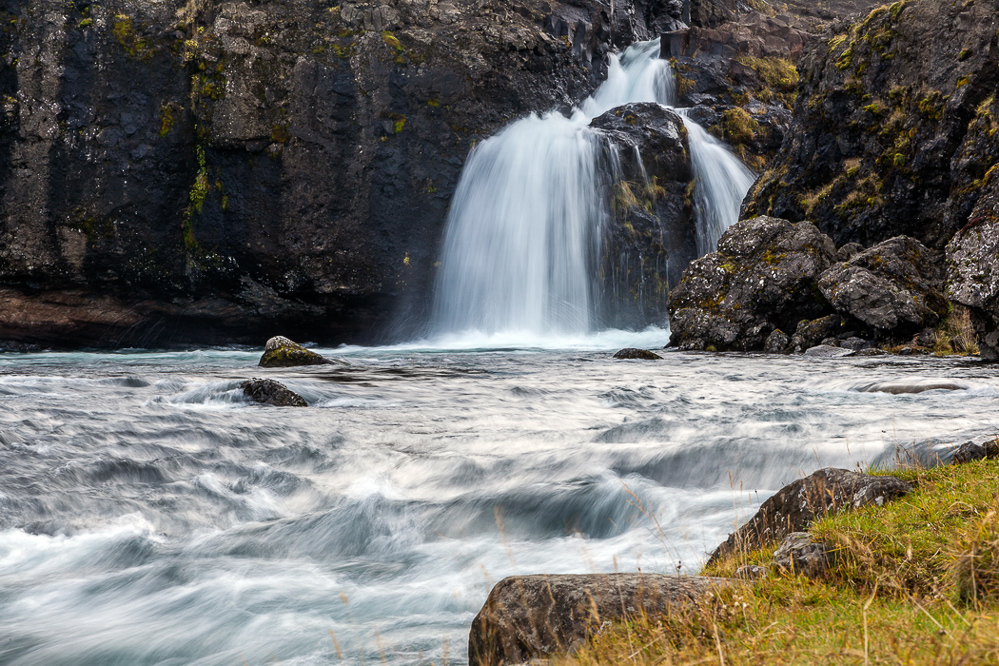 1170_island_03-10_Kleiner Wasserfall