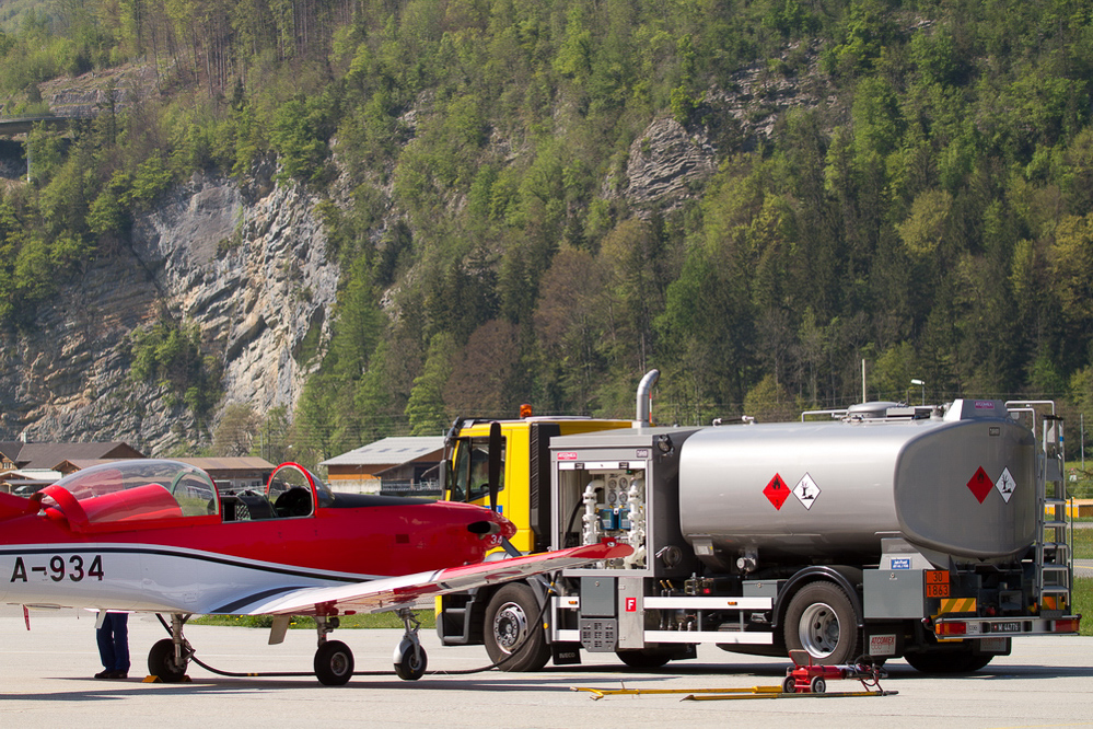 Meiringen - 097 - Betankung PC-7